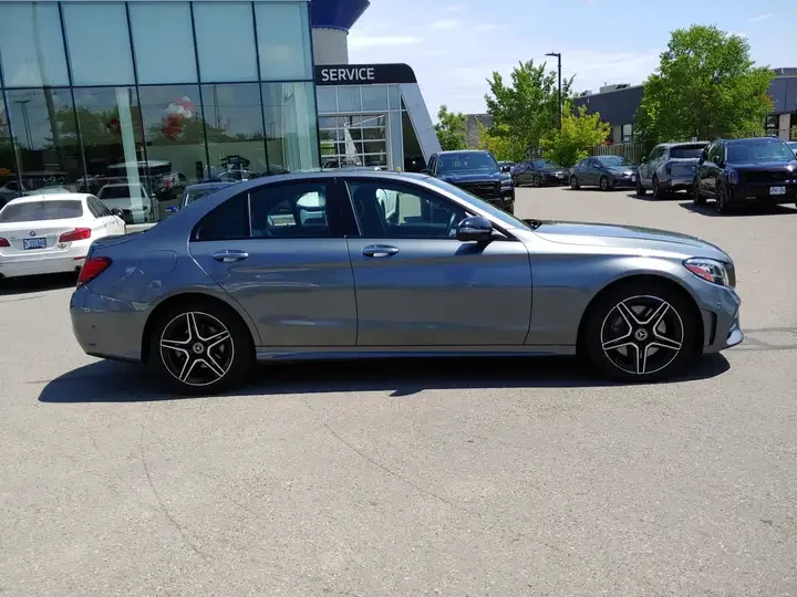 Mercedes-Benz C 300 AMG Alloy Wheels/ПАНОРАМА/360cam/CARFAX, снимка 3 - Автомобили и джипове - 55174130