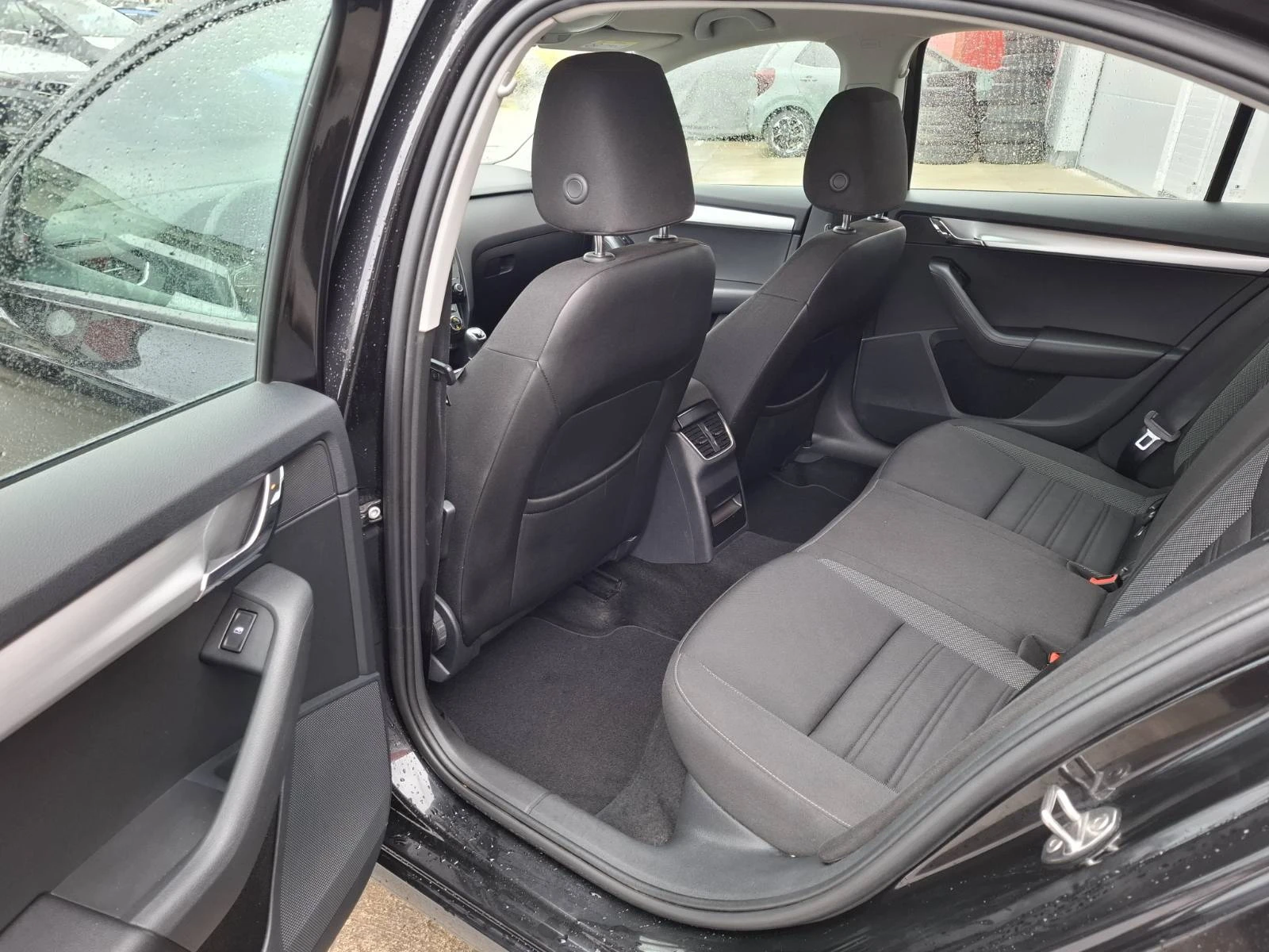 Skoda Octavia 1.5 tsi - изображение 7