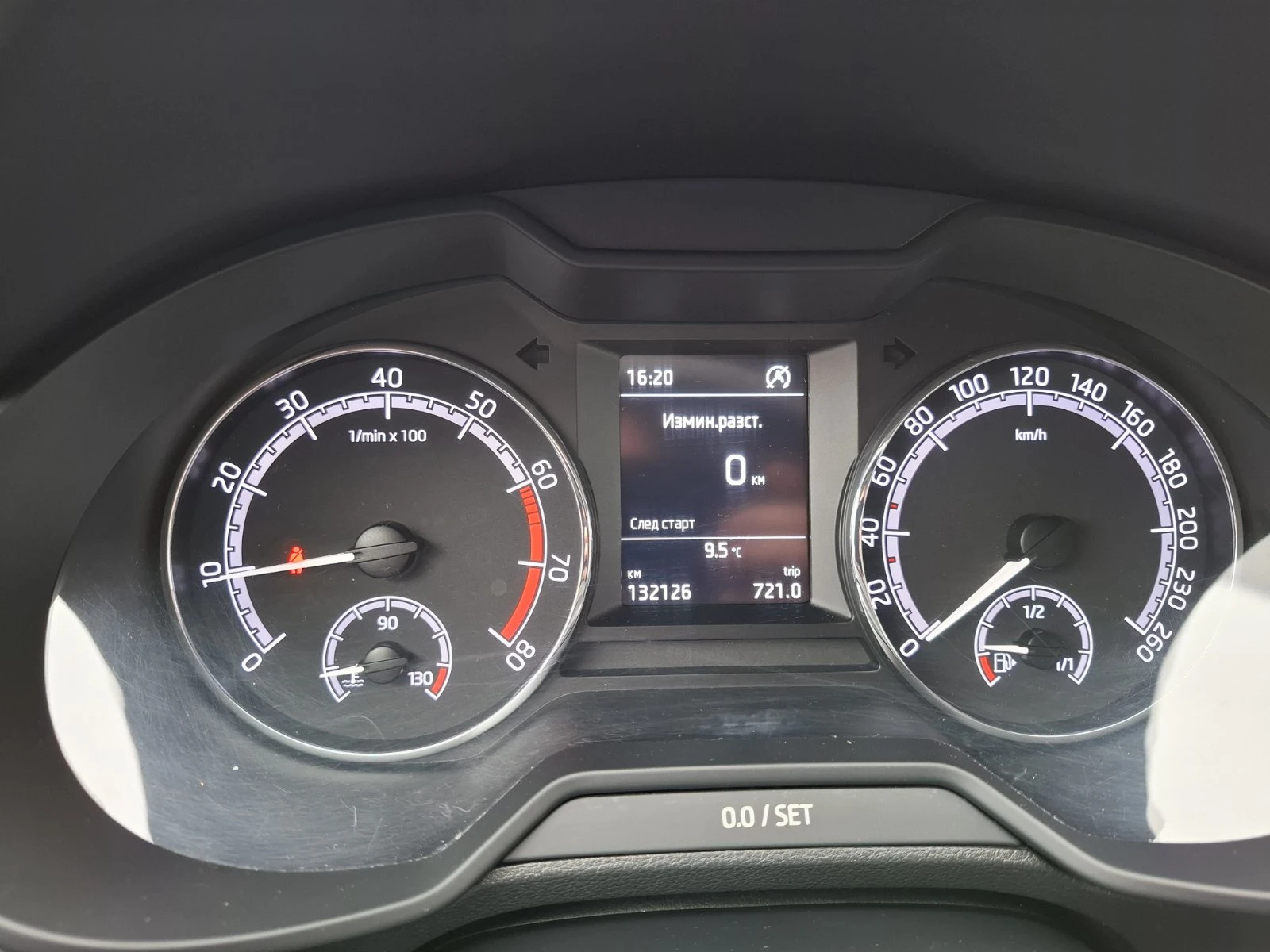 Skoda Octavia 1.5 tsi - изображение 10