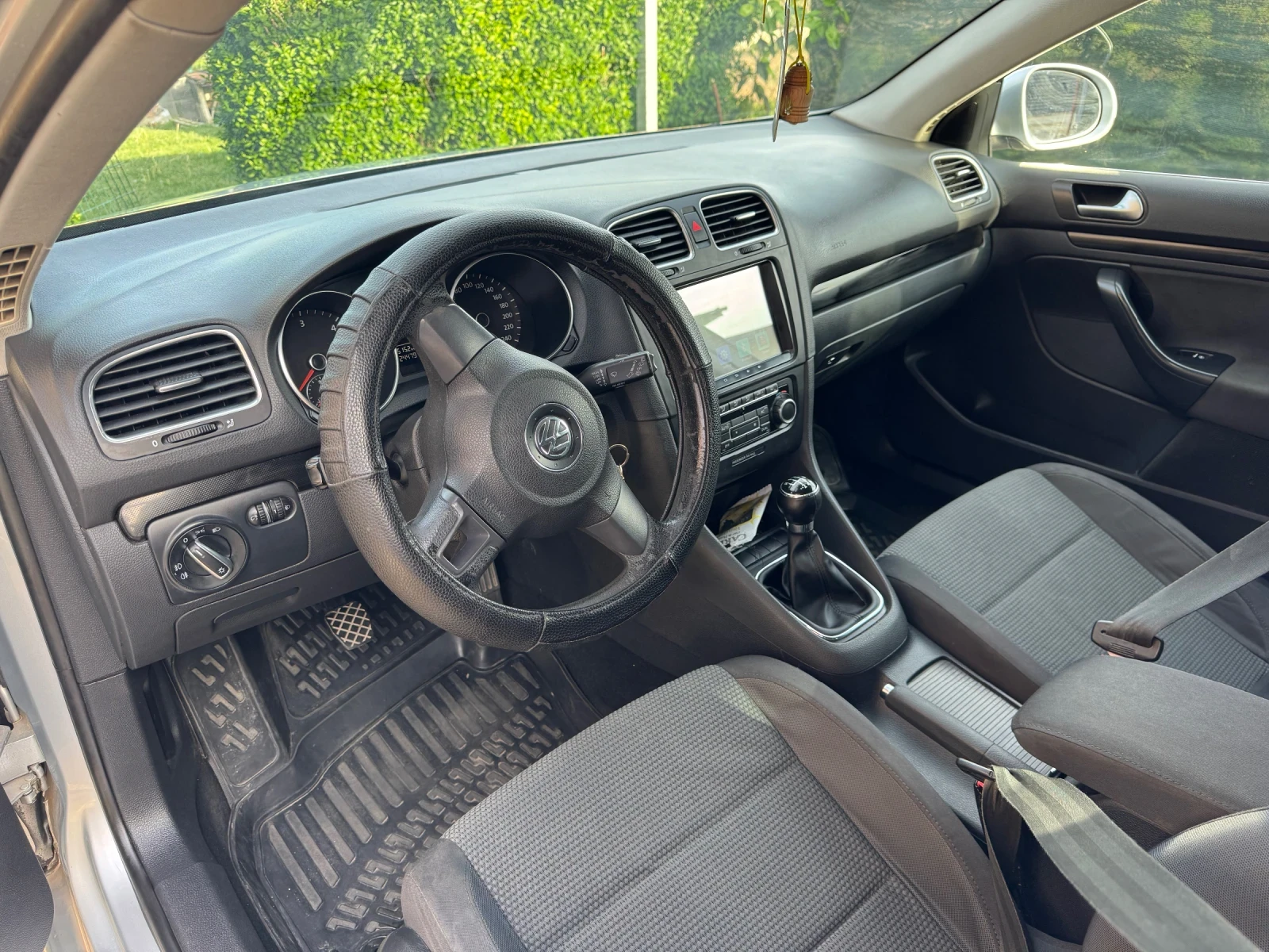 VW Golf Variant 1.6 TDI  - изображение 7