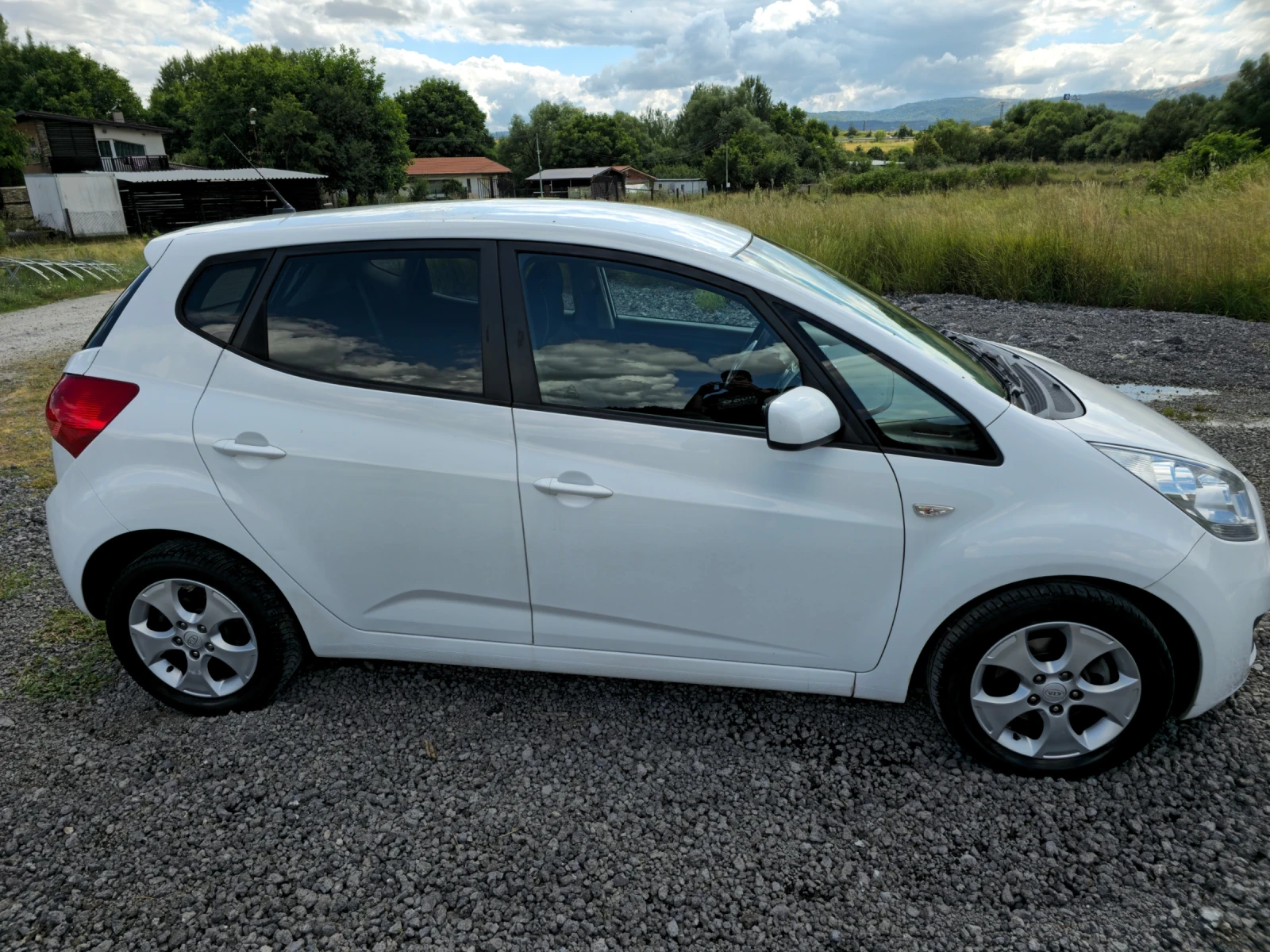Kia Venga 1.4 Бензин Euro 5b - изображение 4