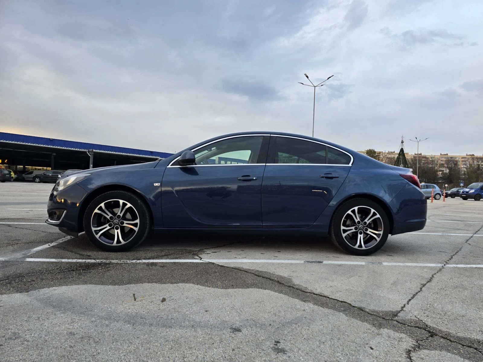 Opel Insignia Cosmo 1.6 SIDI TURBO - изображение 4