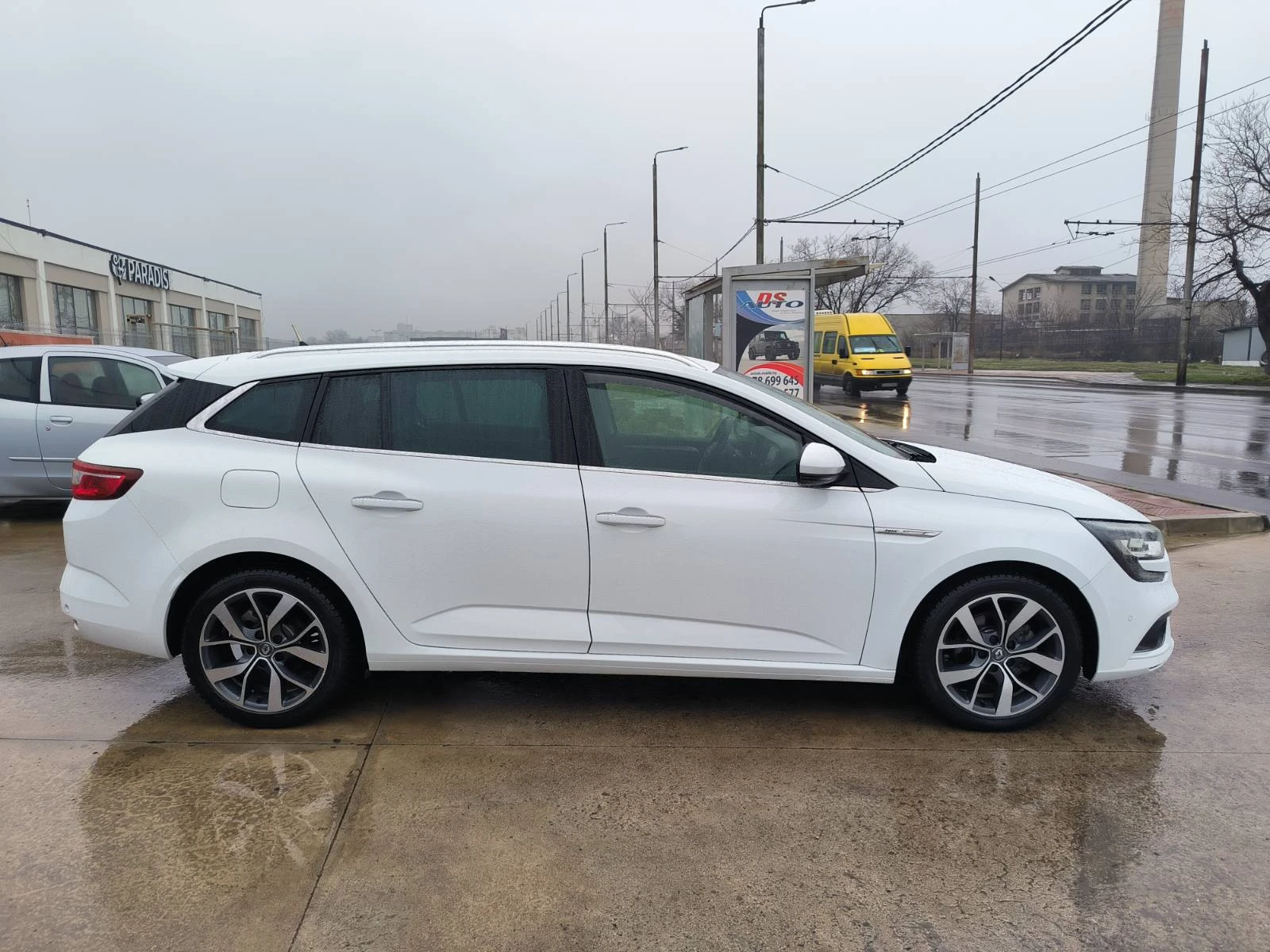Renault Megane 1.5d-Navi-Kamera-Keyless-Masaji-Euro-6B-Automat | Mobile.bg � ����������� 4