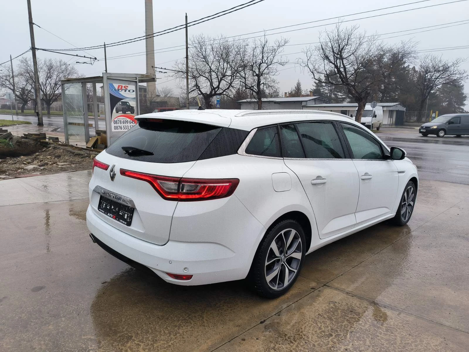 Renault Megane 1.5d-Navi-Kamera-Keyless-Masaji-Euro-6B-Automat | Mobile.bg � ����������� 5