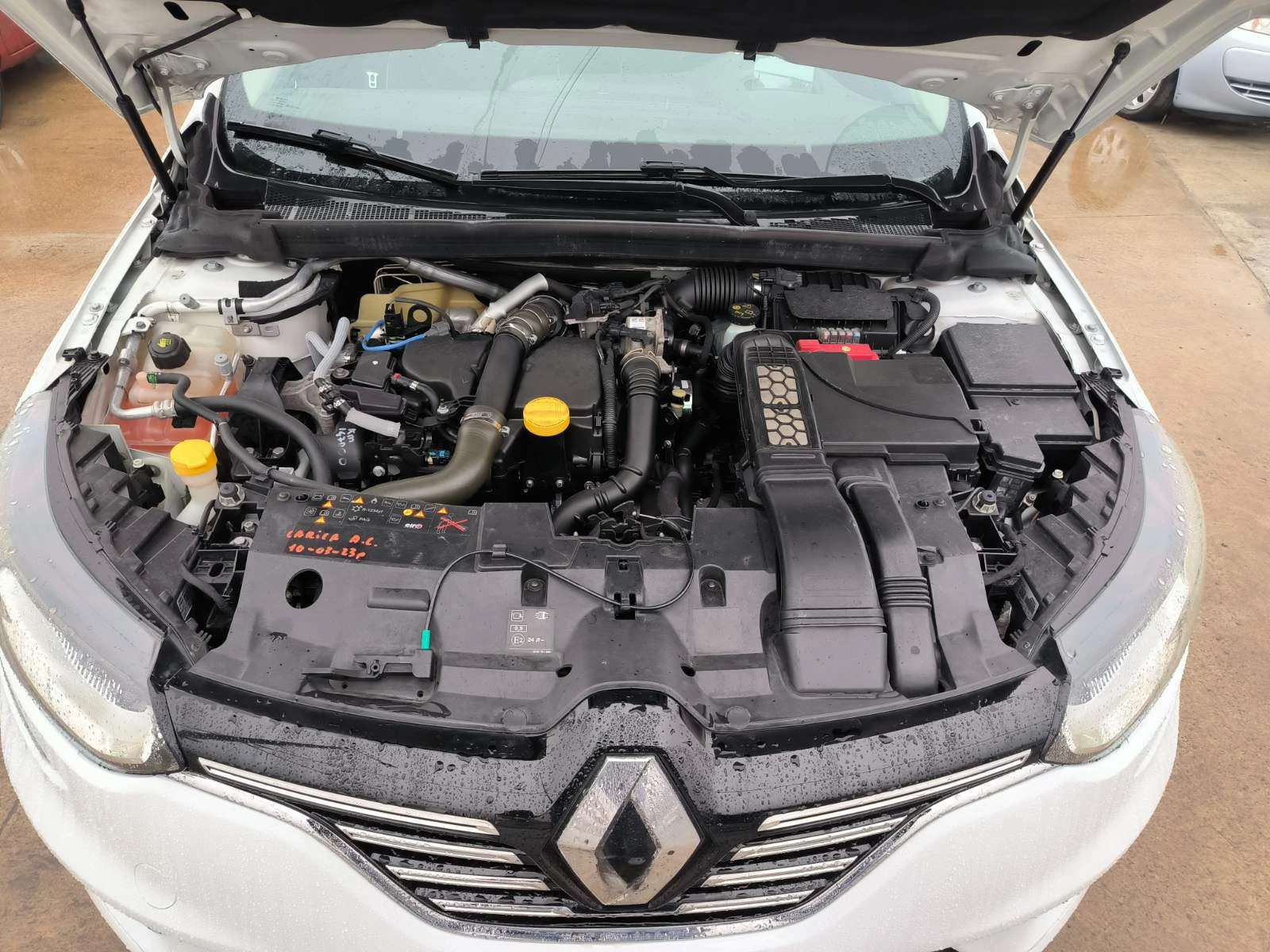 Renault Megane 1.5d-Navi-Kamera-Keyless-Masaji-Euro-6B-Automat | Mobile.bg � ����������� 9