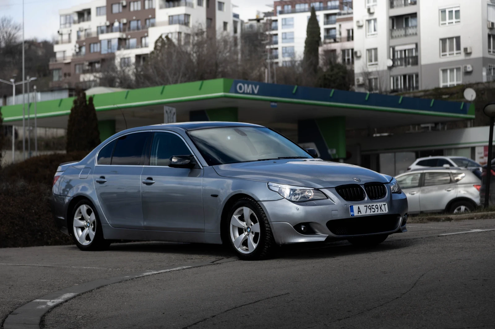BMW 530, снимка 2 - Автомобили и джипове - 53713265