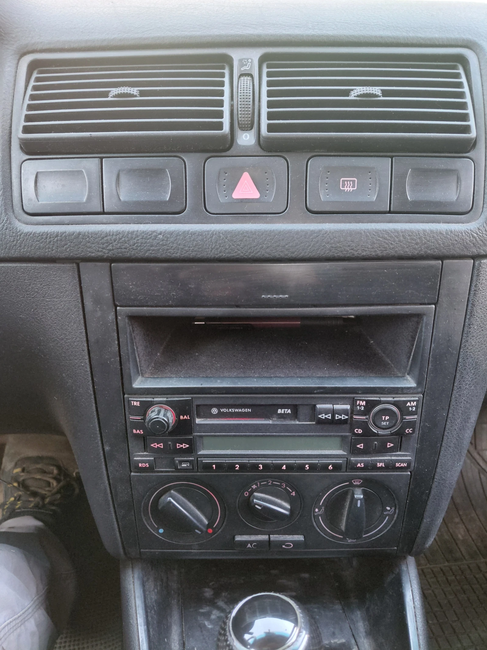 VW Golf, снимка 5 - Автомобили и джипове - 53799829