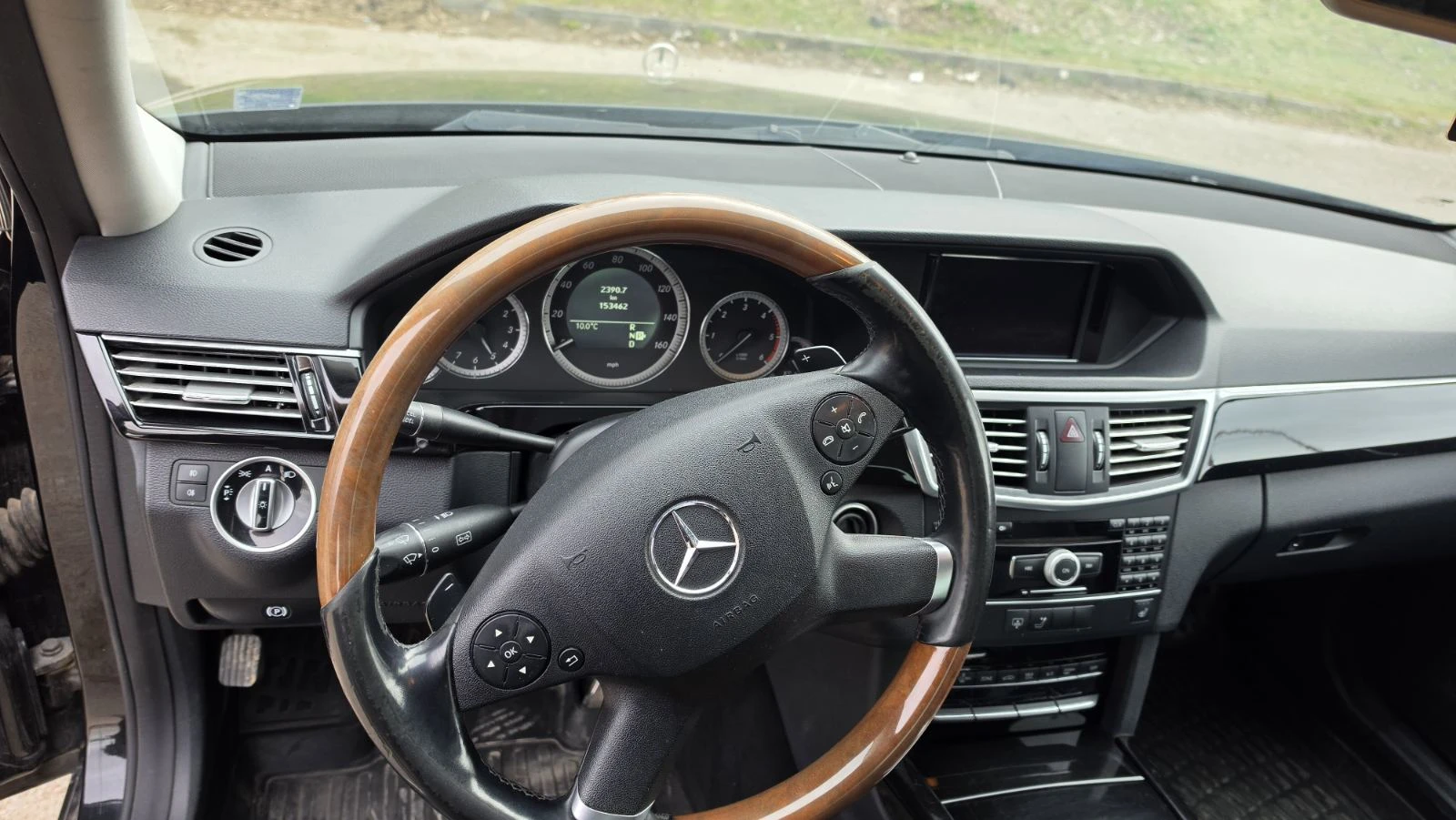 Mercedes-Benz E 350, снимка 3 - Автомобили и джипове - 53997382