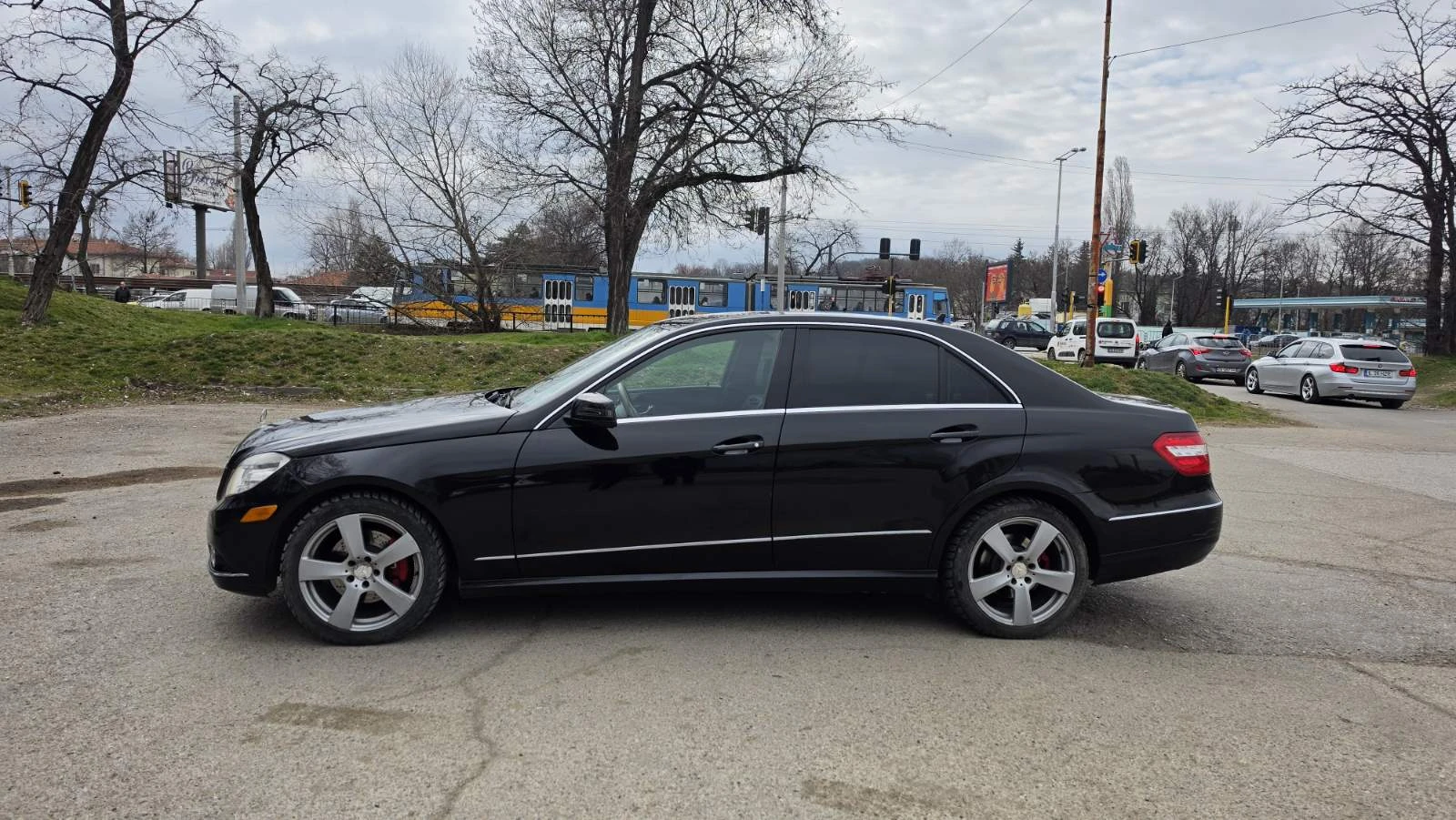 Mercedes-Benz E 350, снимка 13 - Автомобили и джипове - 53997382