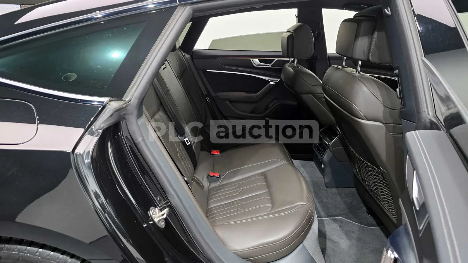 Audi A7 2020* S-LINE* MATRIX* DISTRONIK* МАСАЖ* ОБДУХ* КРА, снимка 16 - Автомобили и джипове - 54019143