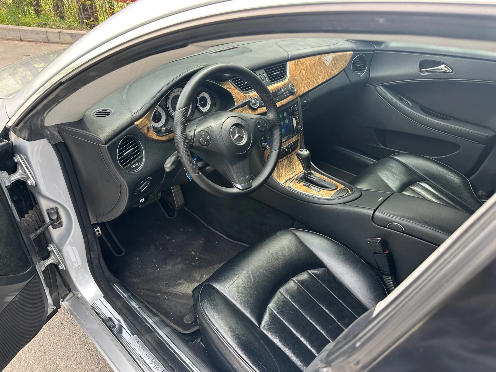 Mercedes-Benz CLS 350 GRAND EDITION, снимка 16 - Автомобили и джипове - 54415396