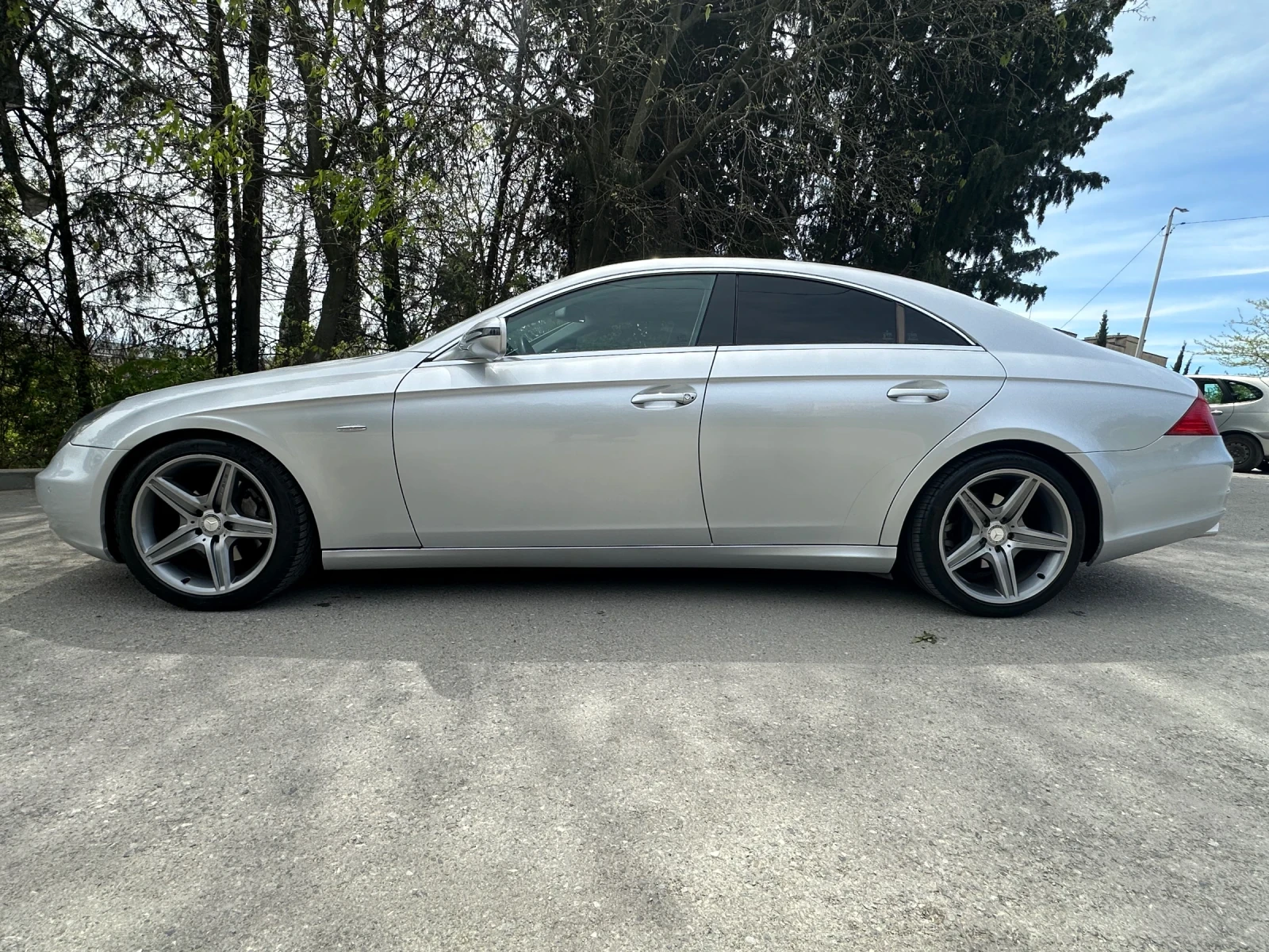 Mercedes-Benz CLS 350 GRAND EDITION, снимка 2 - Автомобили и джипове - 54415396