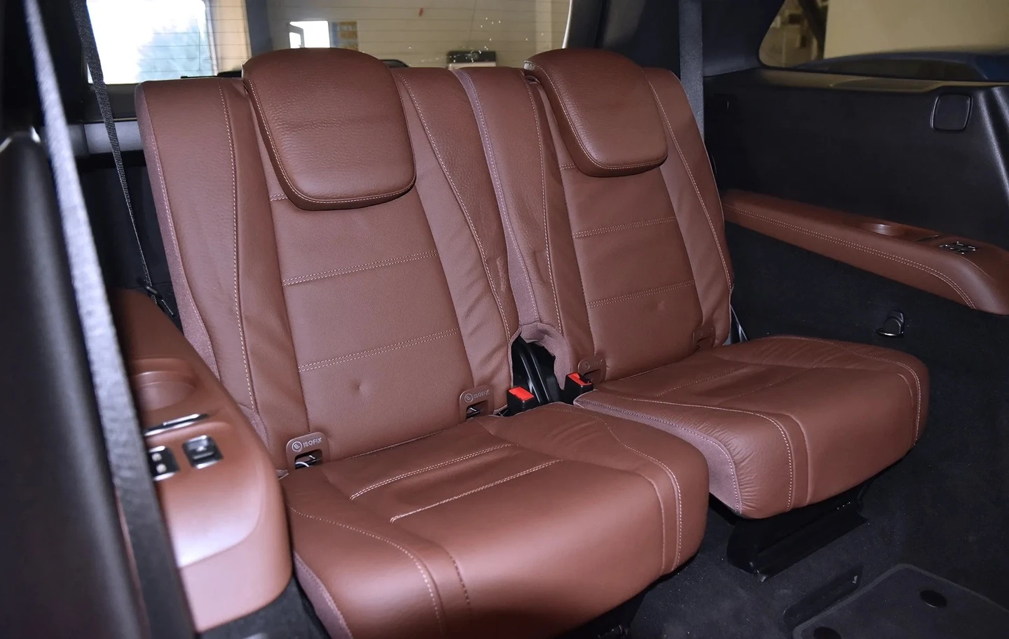 Mercedes-Benz GLS 450 d 4MATIC AMG-Line, снимка 8 - Автомобили и джипове - 54451378