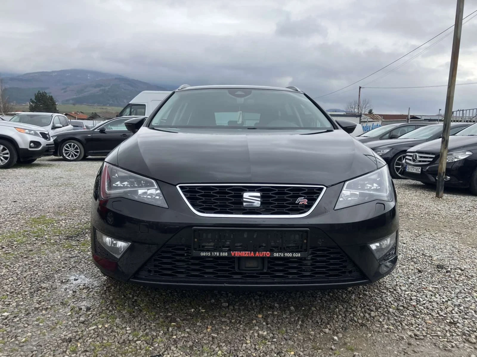 Seat Leon, снимка 2 - Автомобили и джипове - 54794296