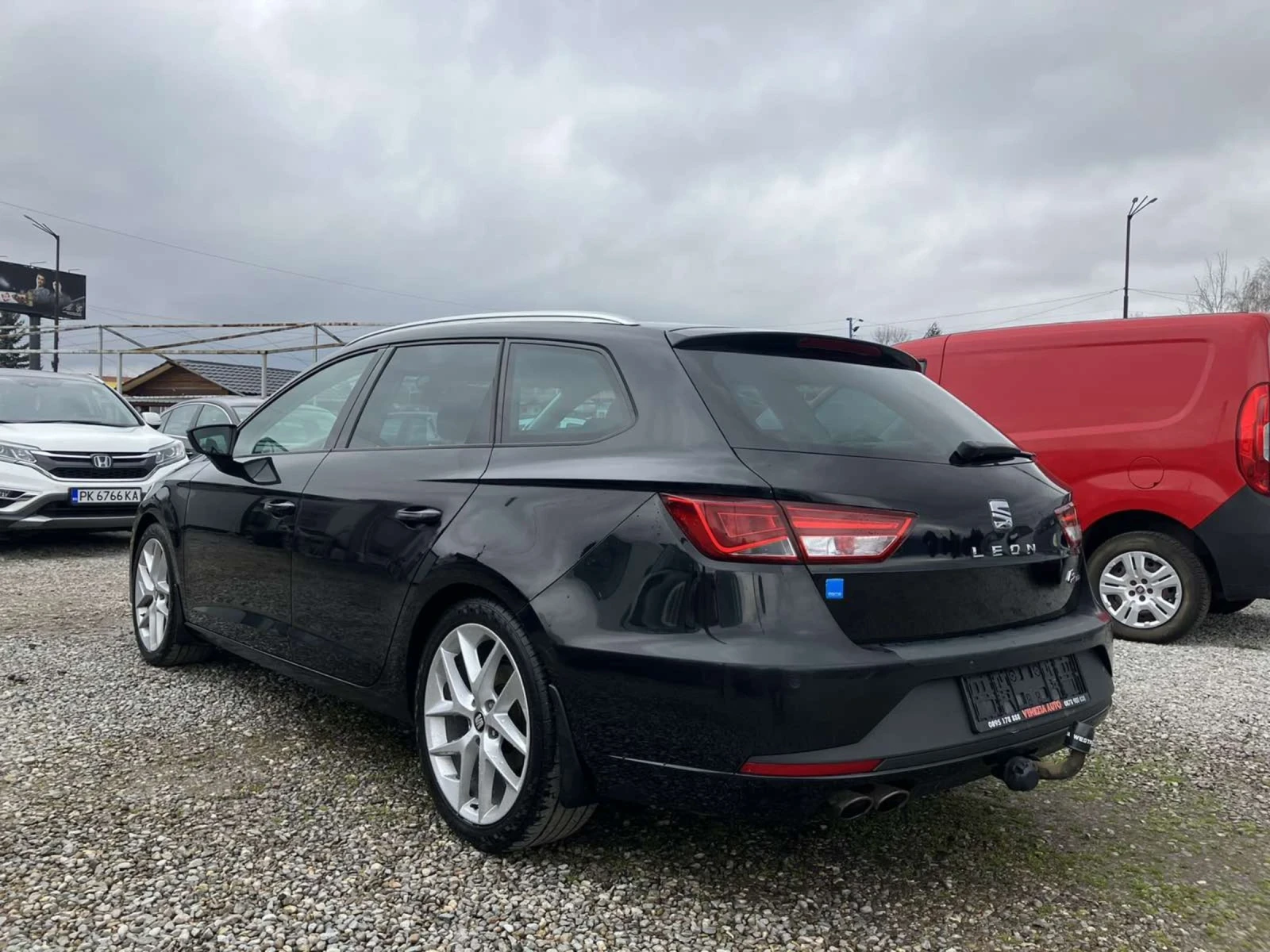 Seat Leon, снимка 6 - Автомобили и джипове - 54794296