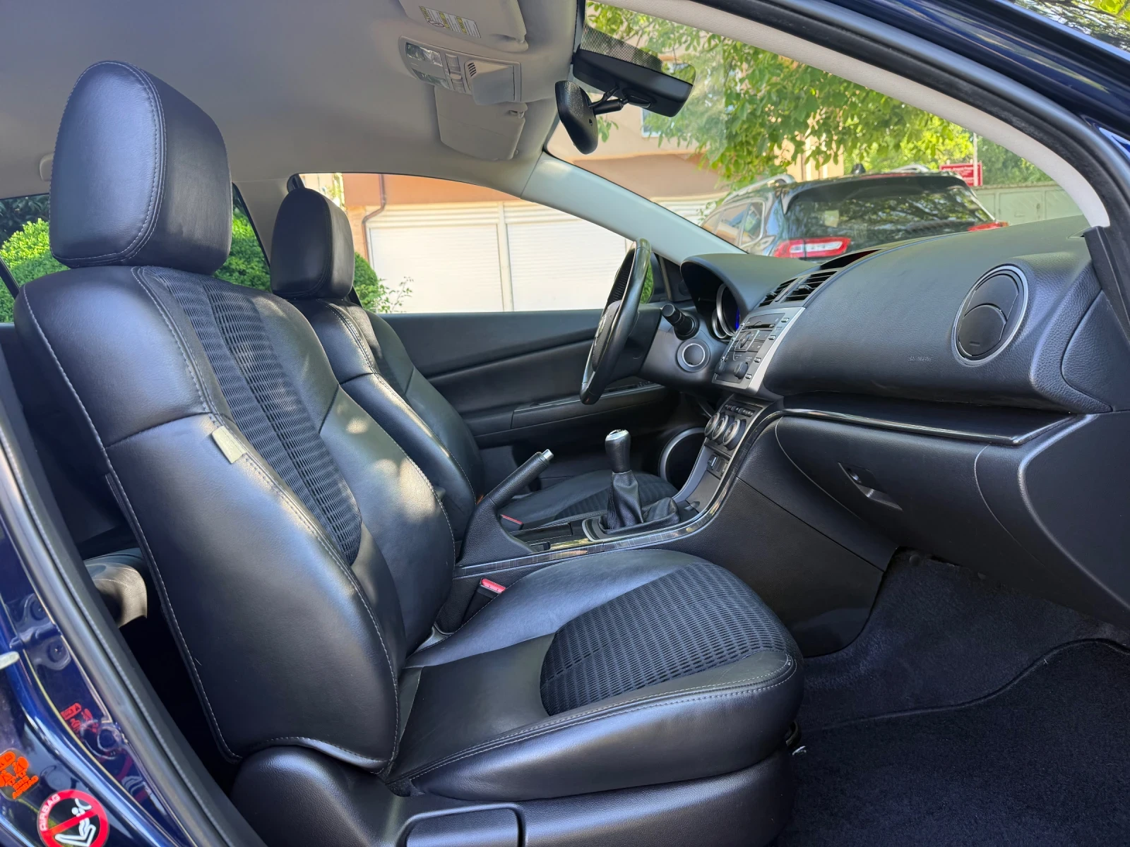 Mazda 6 2.5i -170к.с. ШВЕЙЦАРИЯ, снимка 14 - Автомобили и джипове - 54817220