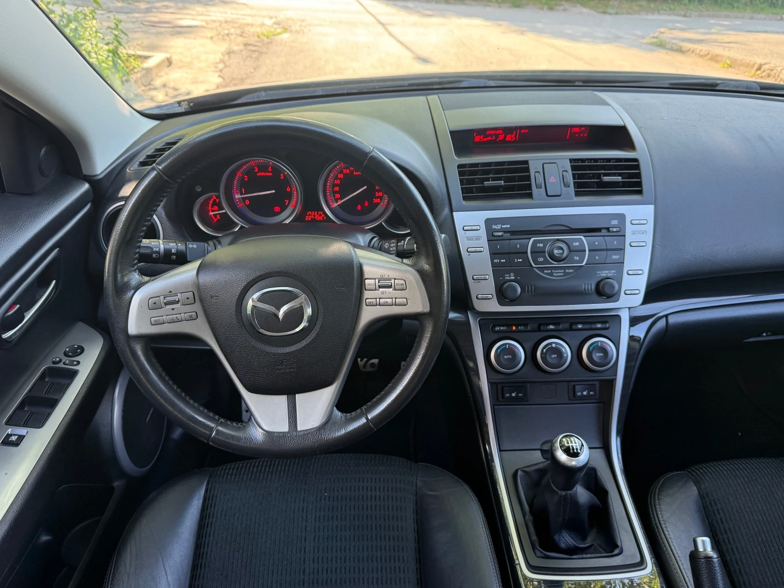 Mazda 6 2.5i -170к.с. ШВЕЙЦАРИЯ, снимка 10 - Автомобили и джипове - 54817220