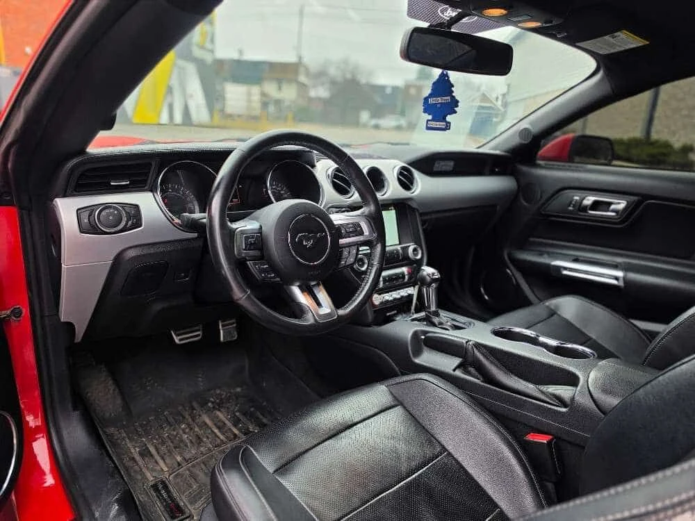 Ford Mustang * FASTBACK PREMIUM AUTOMATIC LEATHER LOADED * CARF, снимка 13 - Автомобили и джипове - 54903371