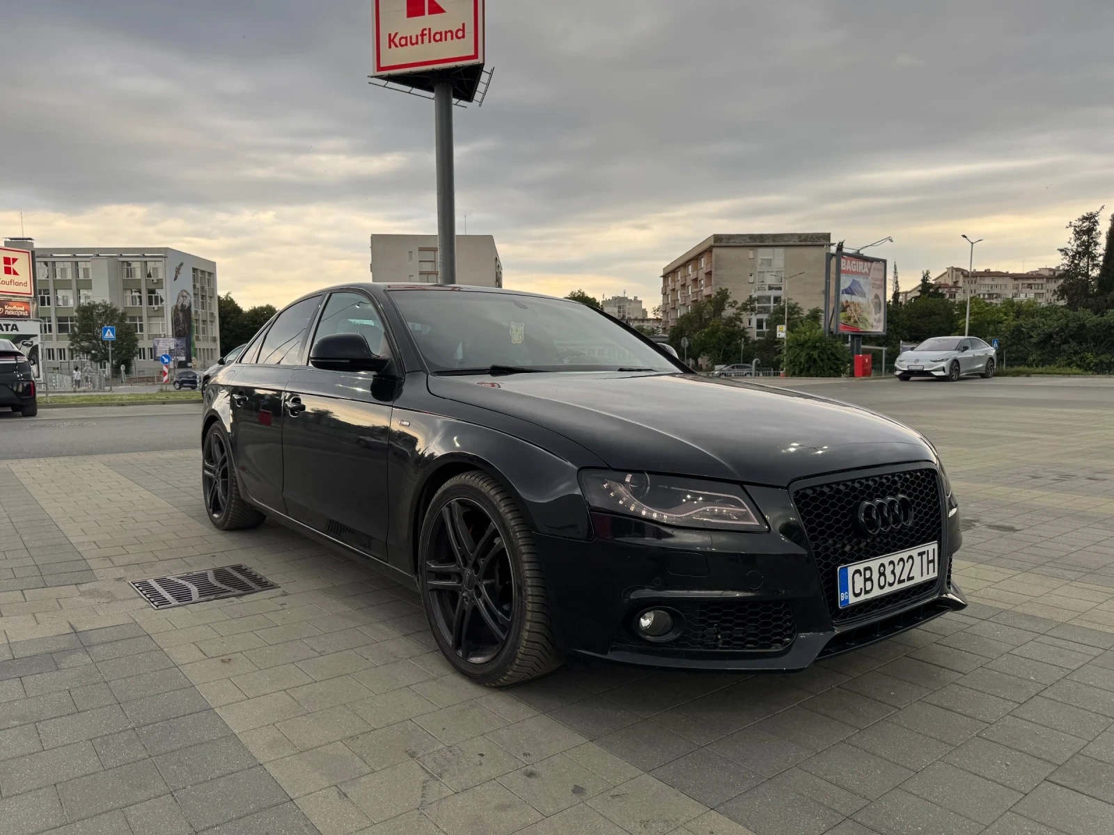 Audi A4 3.0 TDI, снимка 2 - Автомобили и джипове - 55017154