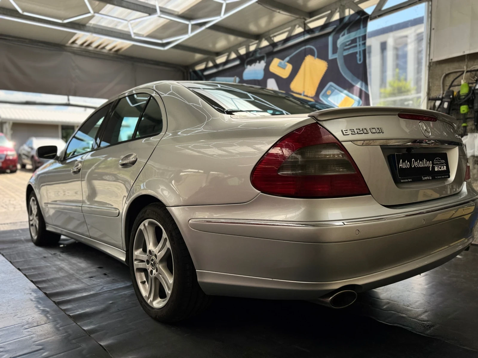 Mercedes-Benz E 320 CDI 4MATIC Avantgarde AirMatic , снимка 5 - Автомобили и джипове - 55418698