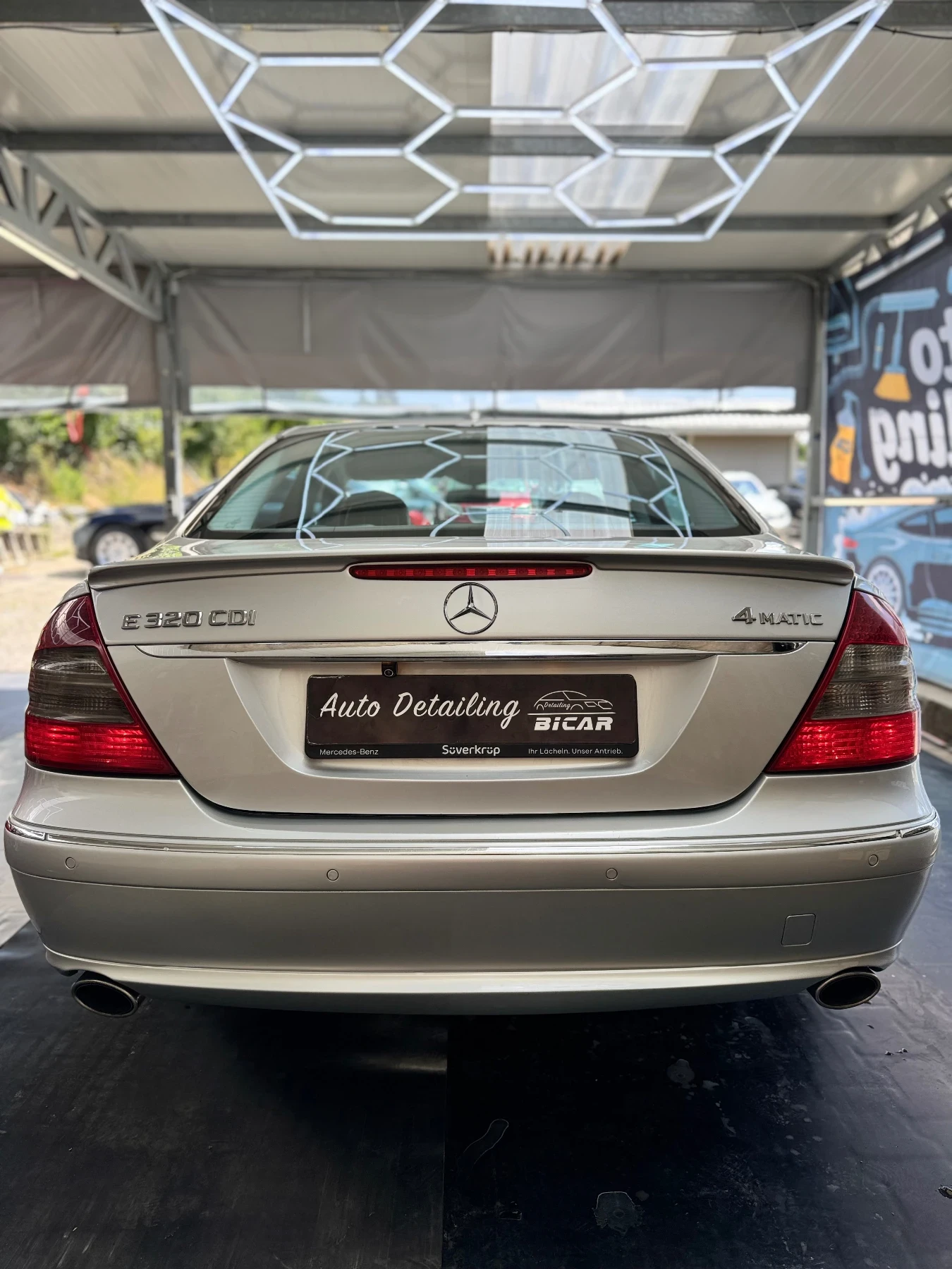 Mercedes-Benz E 320 CDI 4MATIC Avantgarde AirMatic , снимка 4 - Автомобили и джипове - 55418698