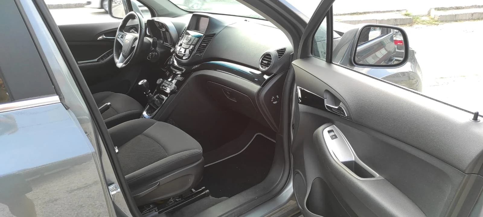 Chevrolet Orlando, снимка 7 - Автомобили и джипове - 55428468