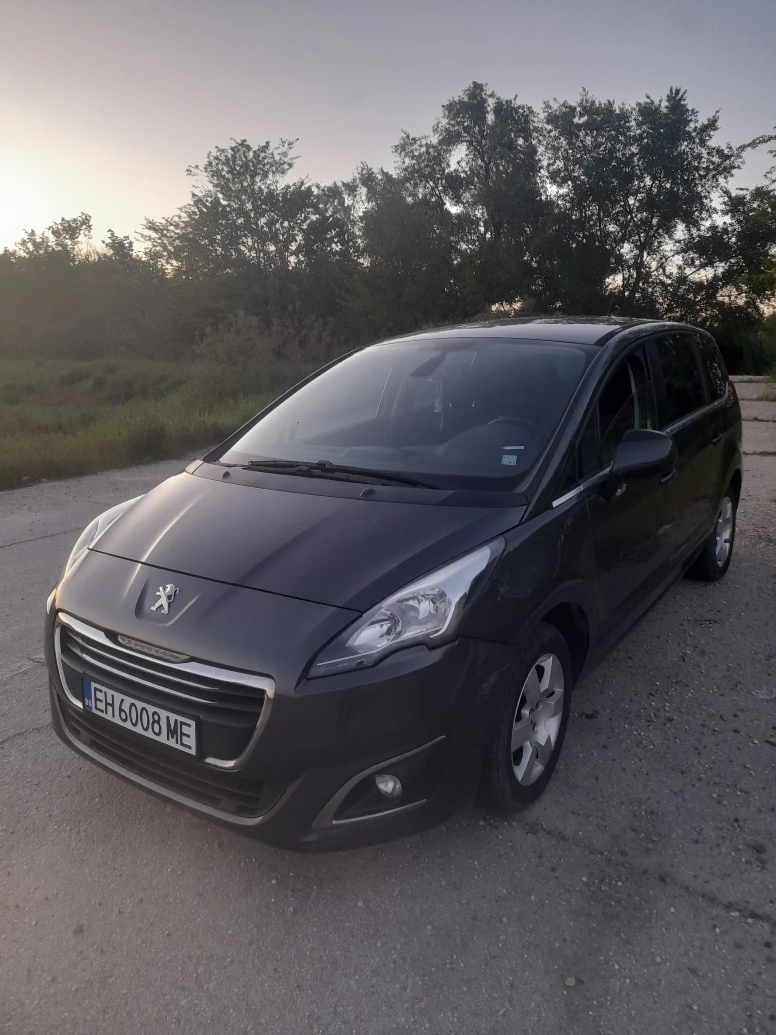 Peugeot 5008 Седан, снимка 6 - Автомобили и джипове - 56135360