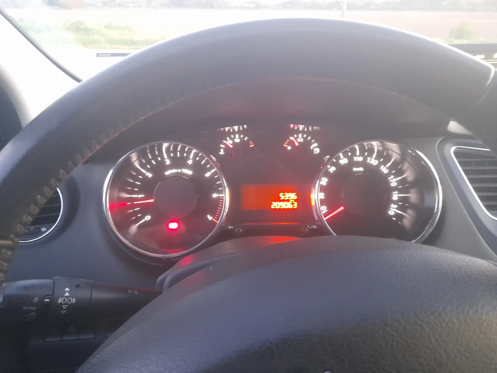 Peugeot 5008 Седан