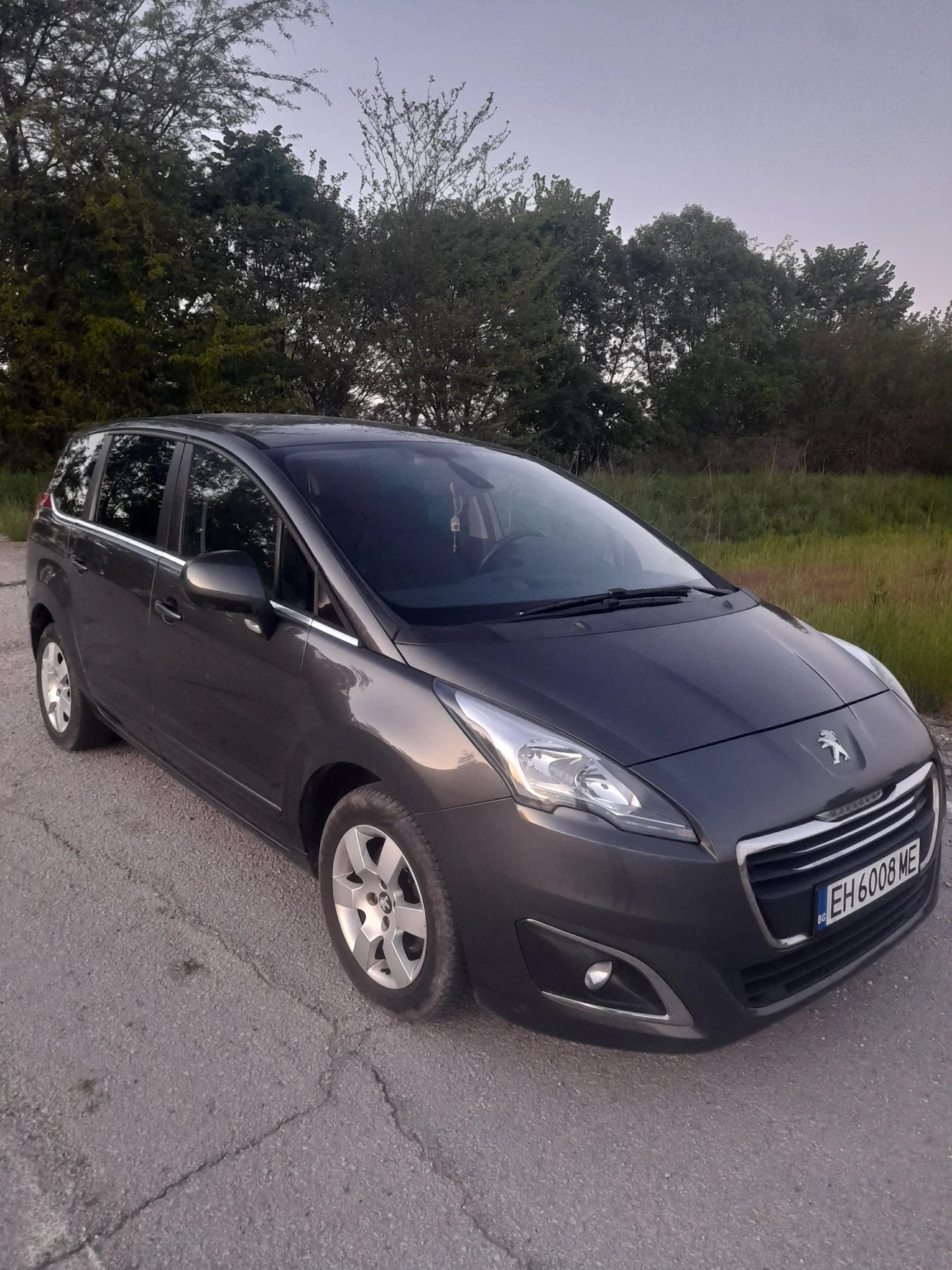 Peugeot 5008 Седан, снимка 5 - Автомобили и джипове - 56135360