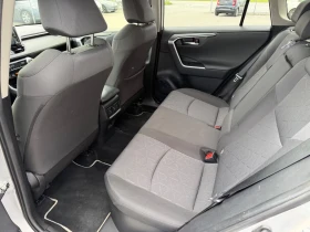 Toyota Rav4 HEV/222HP/ACTIVE-DRIVE/4X4/CAM/ACC/CPLAY/511q, снимка 10