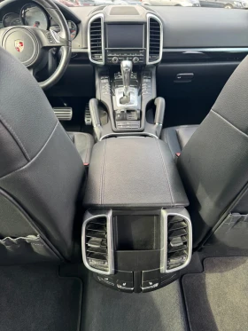 Обява за продажба на Porsche Cayenne 4.8i / 400ps / 205 хил км /  ~27 309 лв. - изображение 11