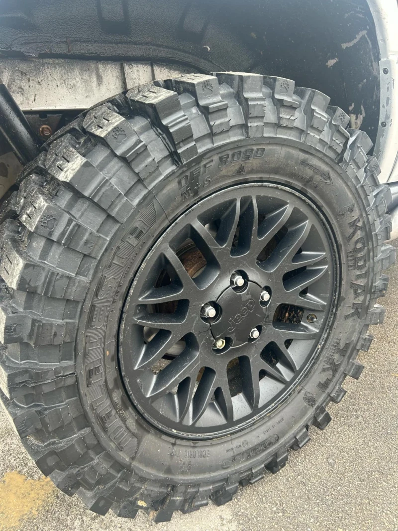 Jeep Grand cherokee 2.7QuadraDrive, снимка 13 - Автомобили и джипове - 48514392