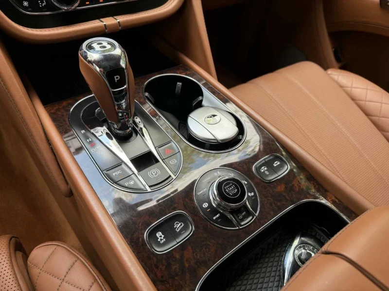 Bentley Bentayga 6.0 / W12 , снимка 10 - Автомобили и джипове - 50897926