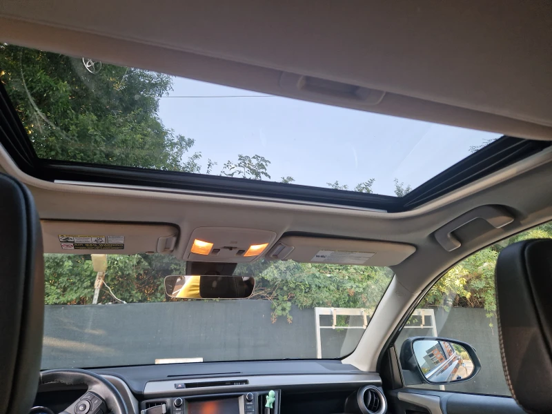 Toyota Rav4 LIMITED 4x4 2.5, снимка 11 - Автомобили и джипове - 51652439