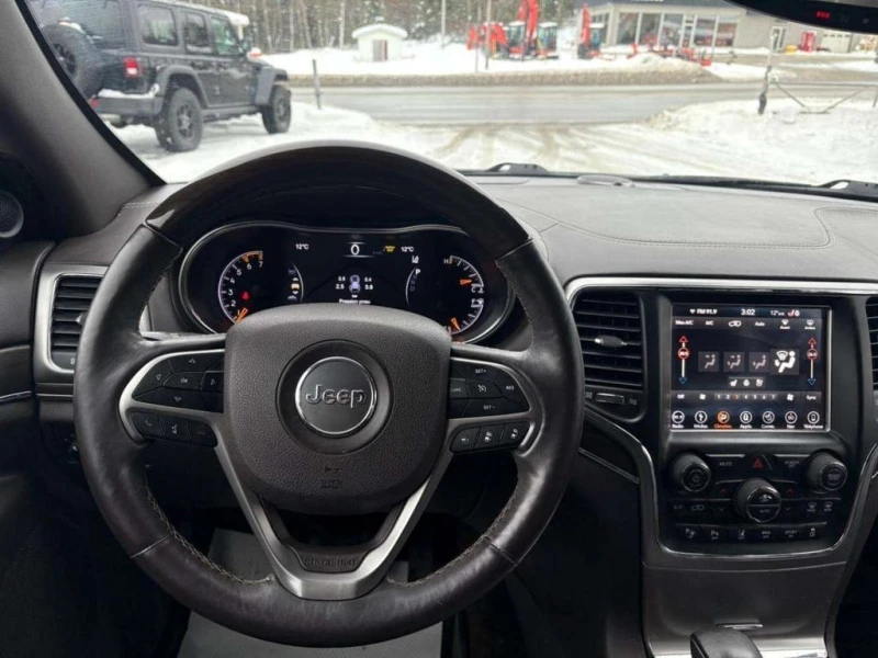 Jeep Grand cherokee * Overland * CARFAX * ЦЕНА ДО БГ, снимка 13 - Автомобили и джипове - 53380311