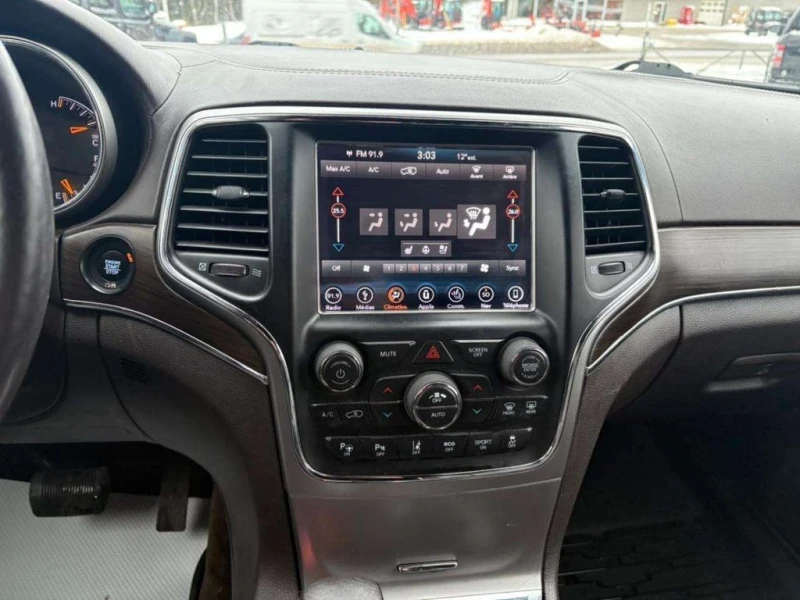 Jeep Grand cherokee * Overland * CARFAX * ЦЕНА ДО БГ, снимка 15 - Автомобили и джипове - 53380311