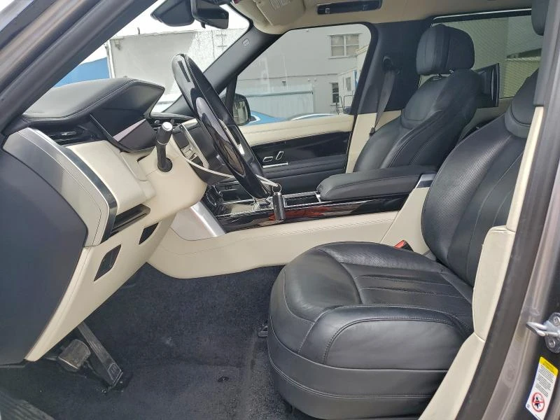 Land Rover Discovery 4.4L 8 ALL WHEEL DRIVE, снимка 8 - Автомобили и джипове - 53989701