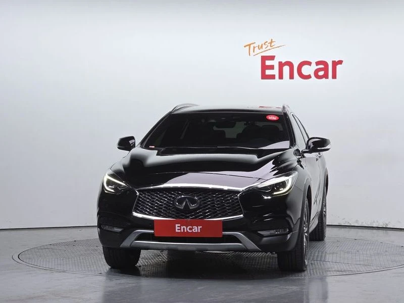 Infiniti QX30 2.0 Essential AWD| 208к.с.| ВКЛ.ТЕХНОТЕСТ, снимка 3 - Автомобили и джипове - 55563333