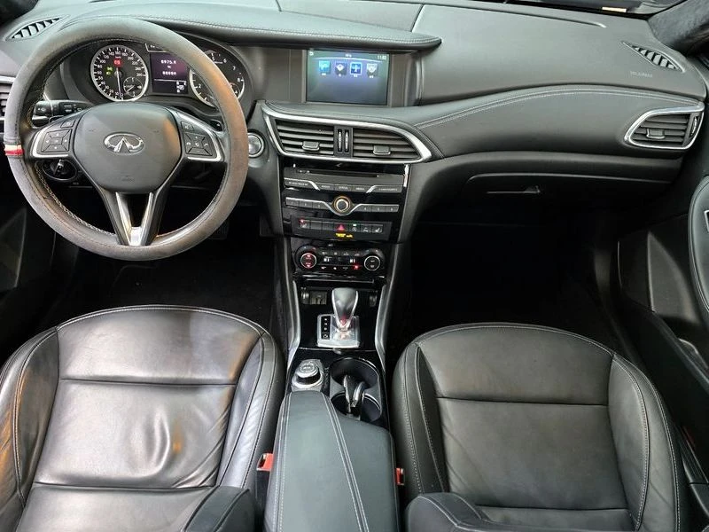 Infiniti QX30 2.0 Essential AWD| 208к.с.| ВКЛ.ТЕХНОТЕСТ, снимка 7 - Автомобили и джипове - 55563333