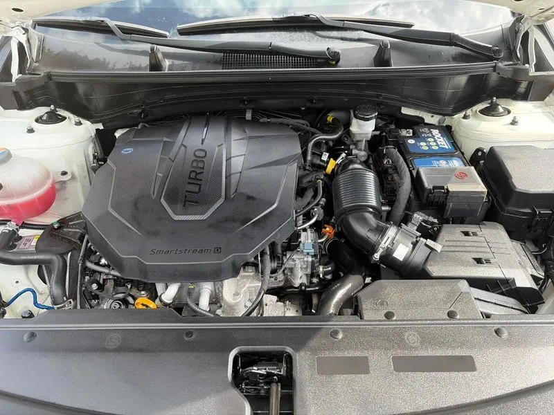 Kia Sportage 2.0 2Wd Prestige - САМО 30% АВАНС, снимка 6 - Автомобили и джипове - 55787550