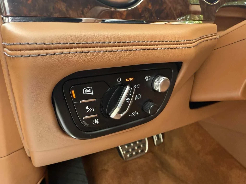 Bentley Bentayga 6.0 / W12  | Mobile.bg   15