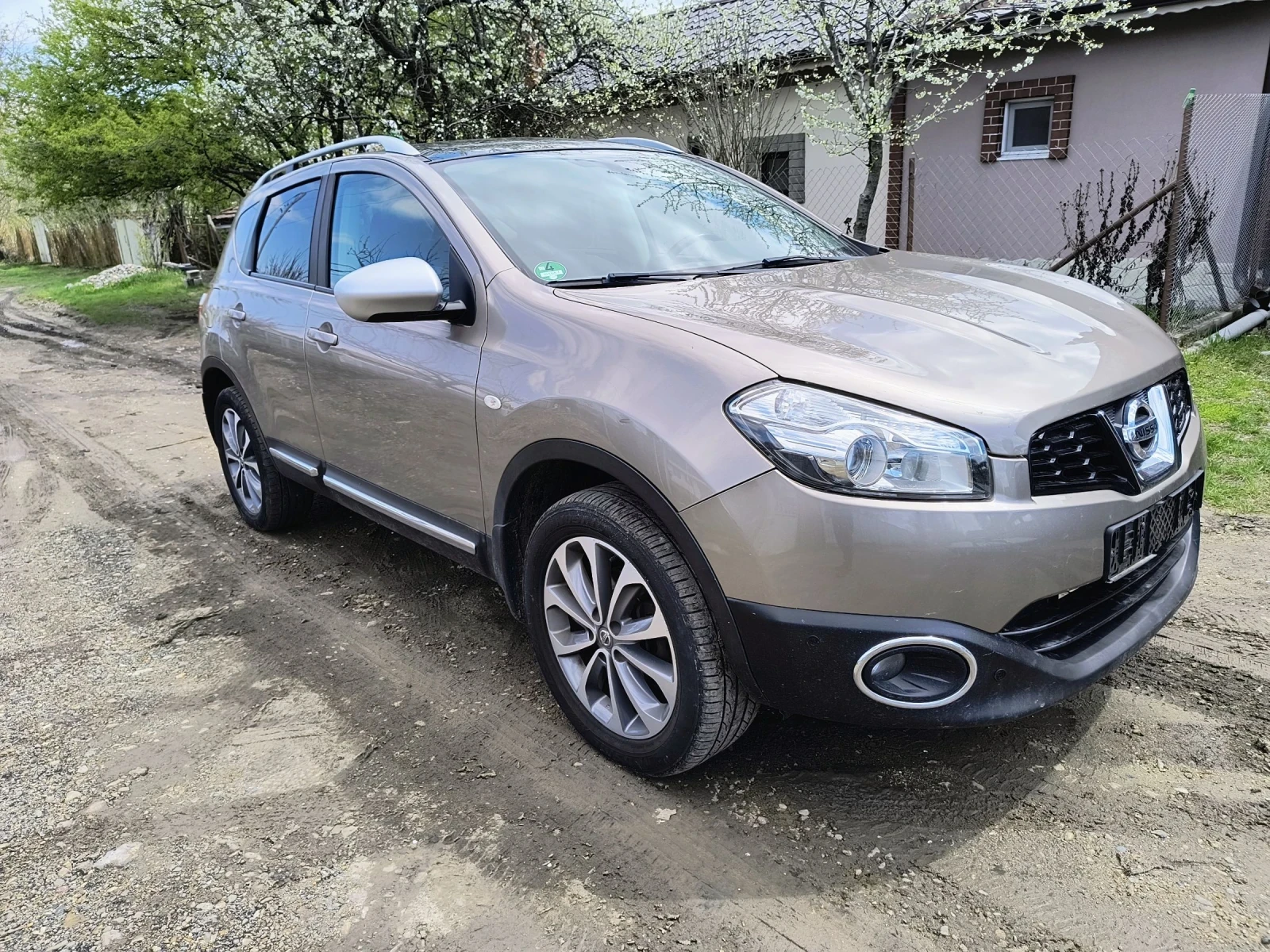 Nissan Qashqai 0898544466 Автоматик 2.0i 11250лв - изображение 2