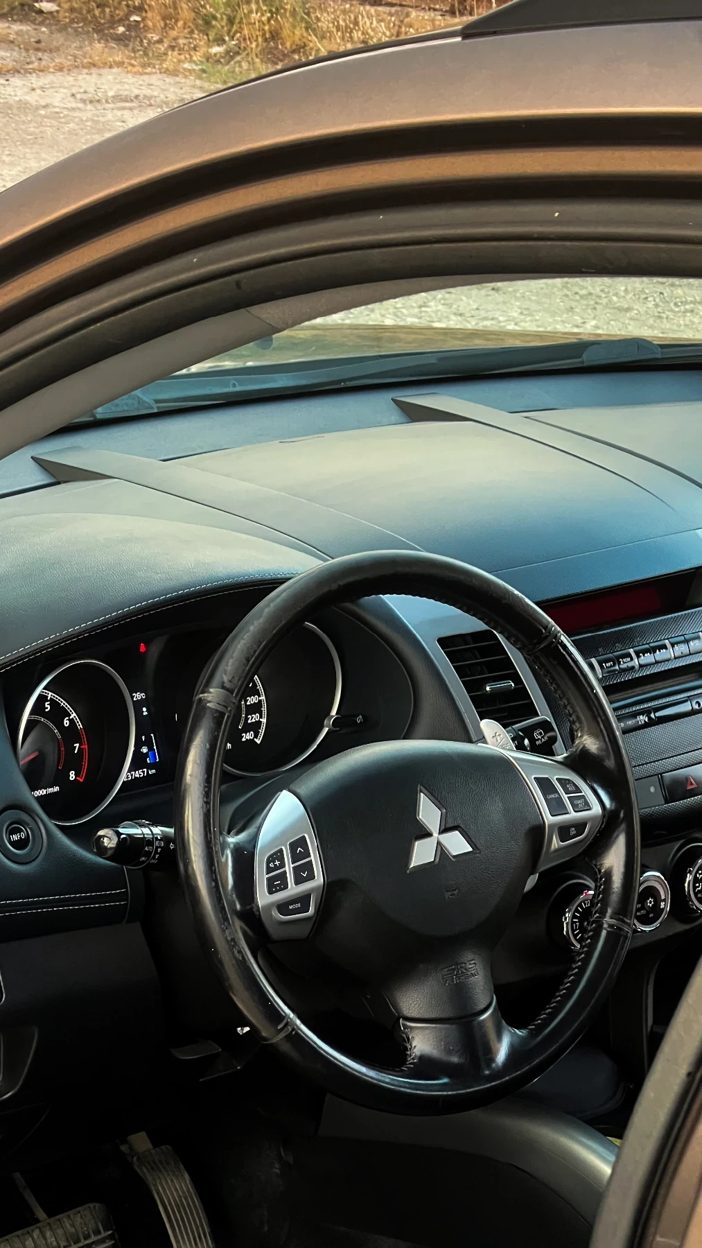 Mitsubishi Outlander 2.0 - изображение 5