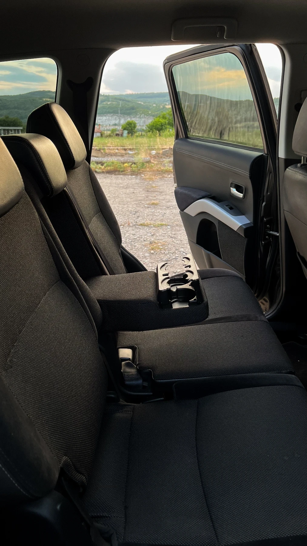 Mitsubishi Outlander 2.0 | Mobile.bg � ����������� 13