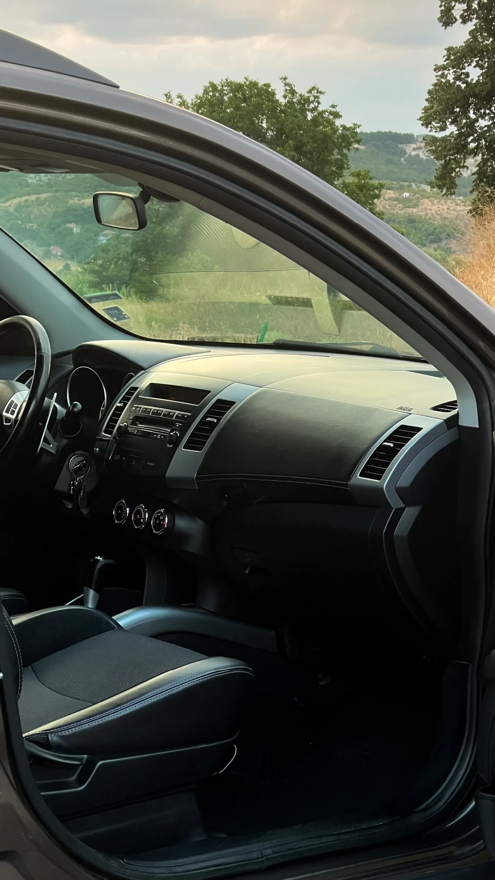 Mitsubishi Outlander 2.0 | Mobile.bg � ����������� 12