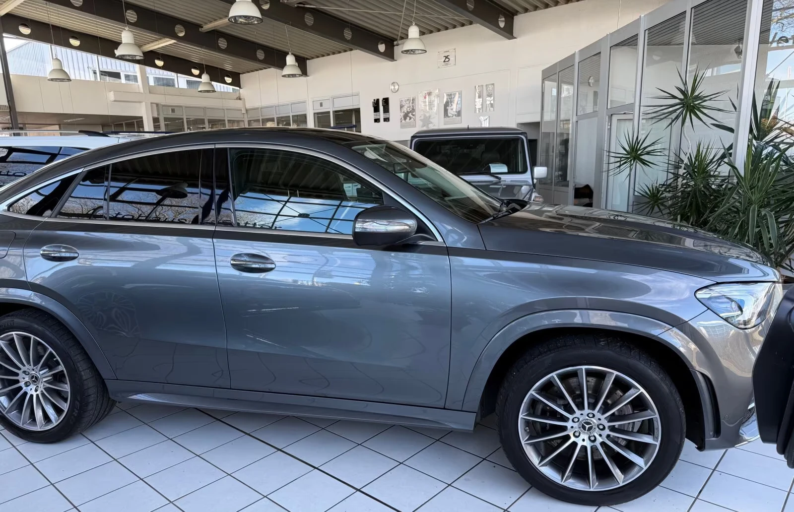 Mercedes-Benz GLE 350 4M/COUPE/272HP/AMG/360HP/CAM/NAVI/178h, снимка 4 - Автомобили и джипове - 53999406