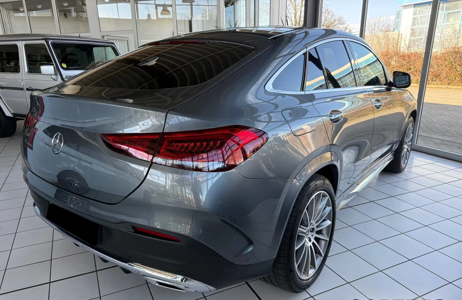 Mercedes-Benz GLE 350 4M/COUPE/272HP/AMG/360HP/CAM/NAVI/178h, снимка 3 - Автомобили и джипове - 53999406