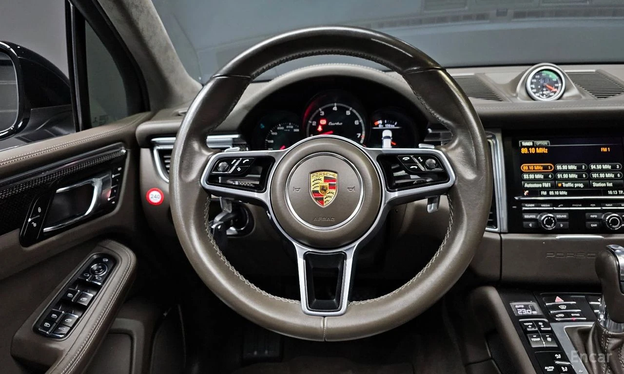 Porsche Macan TURBO* PANO* КОЖА* ПОДГРЕВ* КАМЕРА, снимка 10 - Автомобили и джипове - 54387749