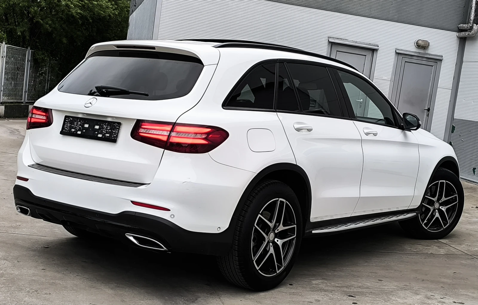 Mercedes-Benz GLC 250 D/AMG/PANORAMA/HEADUP/360/BURMEISTER , снимка 5 - Автомобили и джипове - 54807030