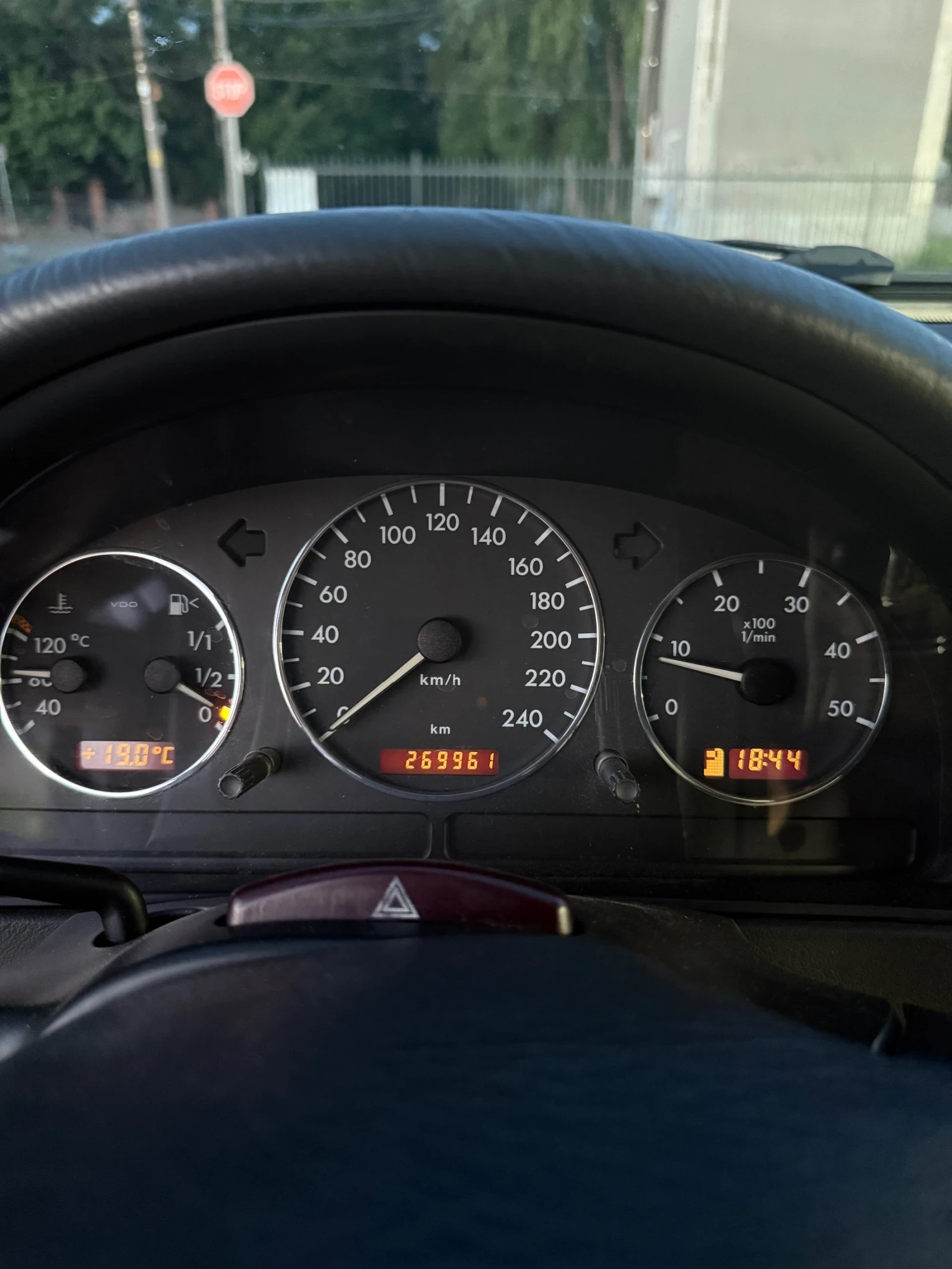 Mercedes-Benz ML 270 FINAL EDITION, снимка 11 - Автомобили и джипове - 54905785